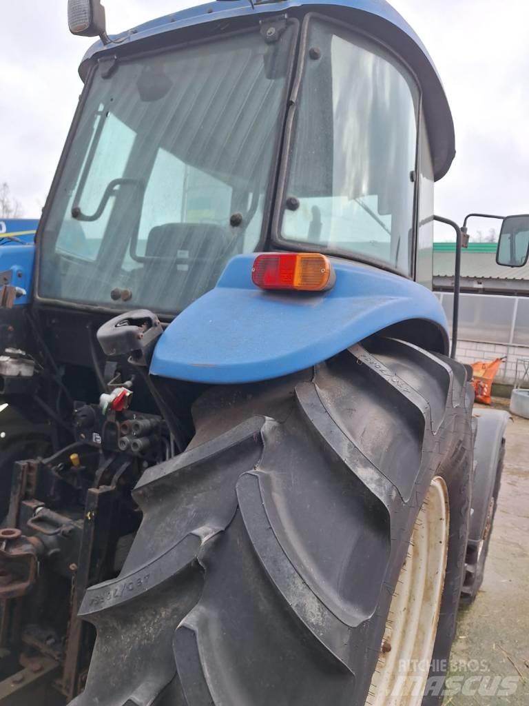 New Holland TD 95 D Tractors