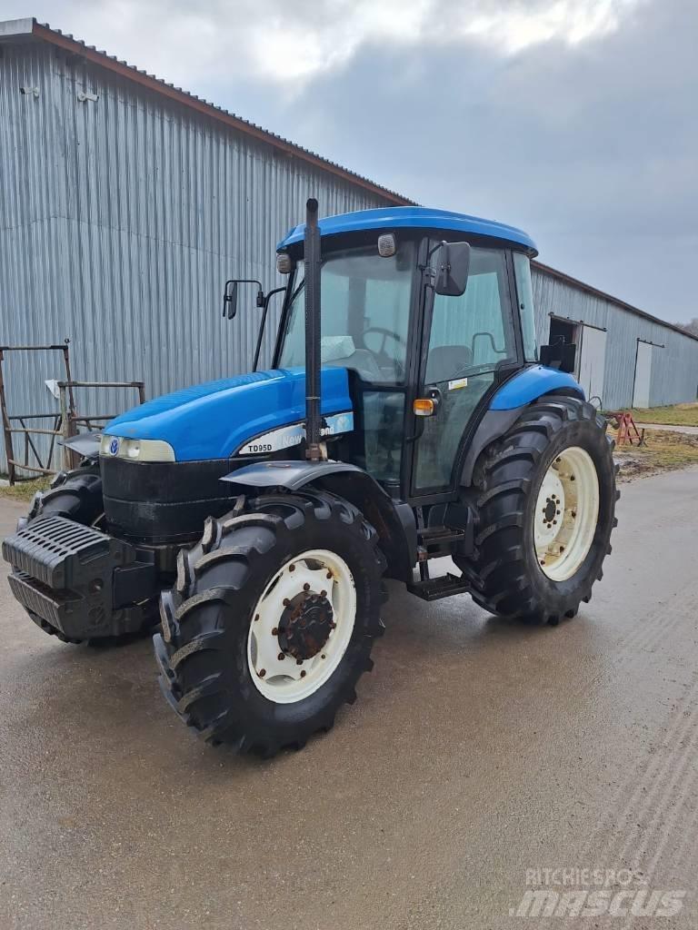 New Holland TD 95 D Tractors