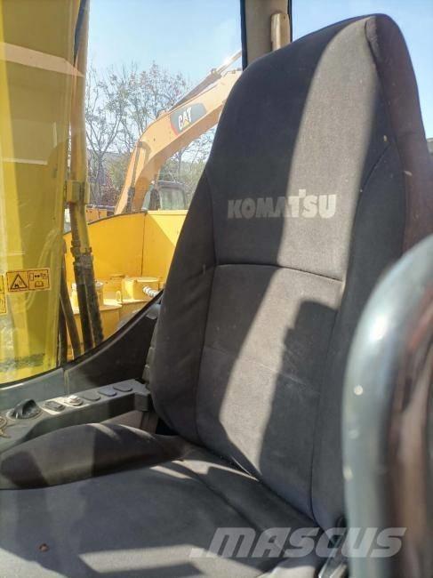 Komatsu PC 70 Crawler excavators