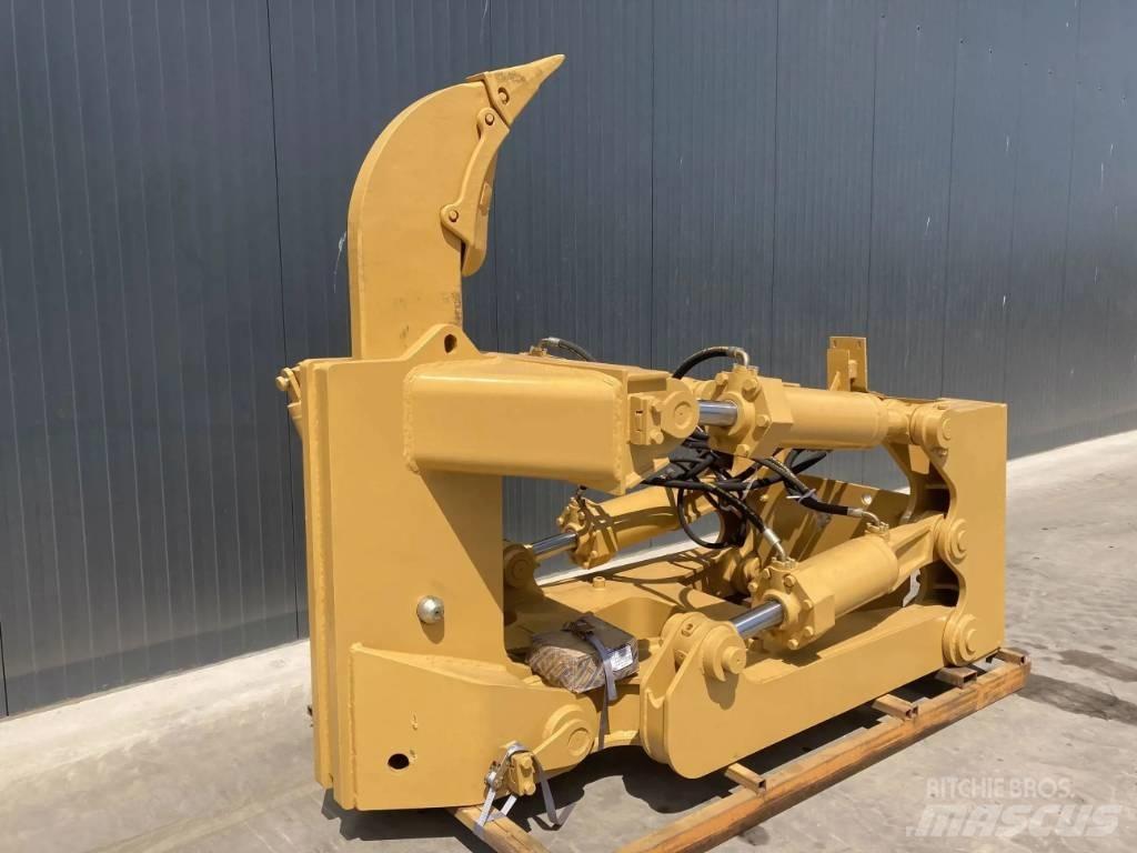 CAT D8N Scarifiers