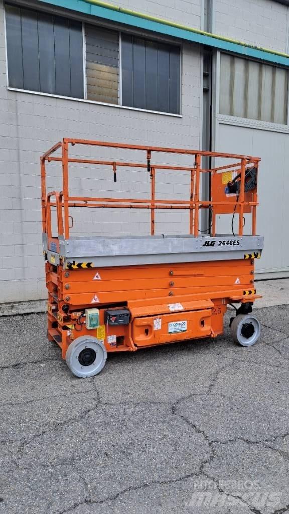 JLG 2646 ES Scissor lifts