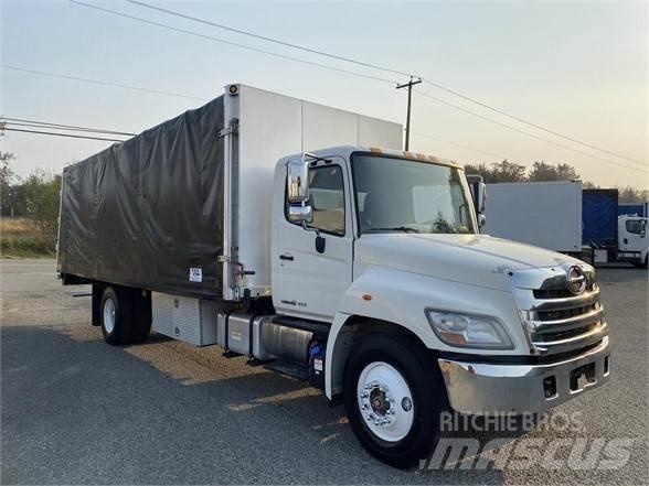 Hino 338 Curtain sider trucks