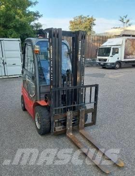 Manitou MI 25 Diesel trucks