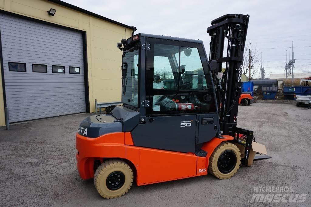 Toyota 8FBMT50 Electric forklift trucks