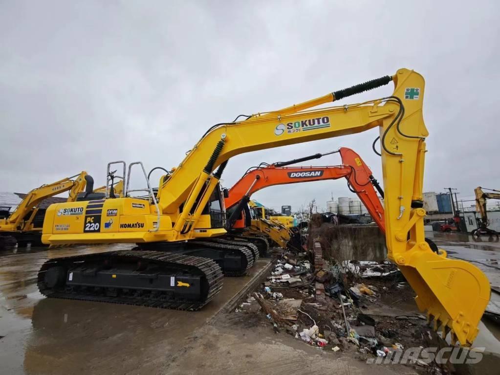 Komatsu PC 220-8 Crawler excavators