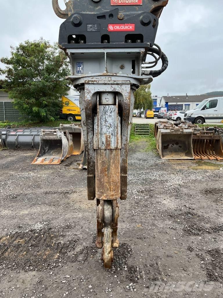 FRD V-17 Crushers