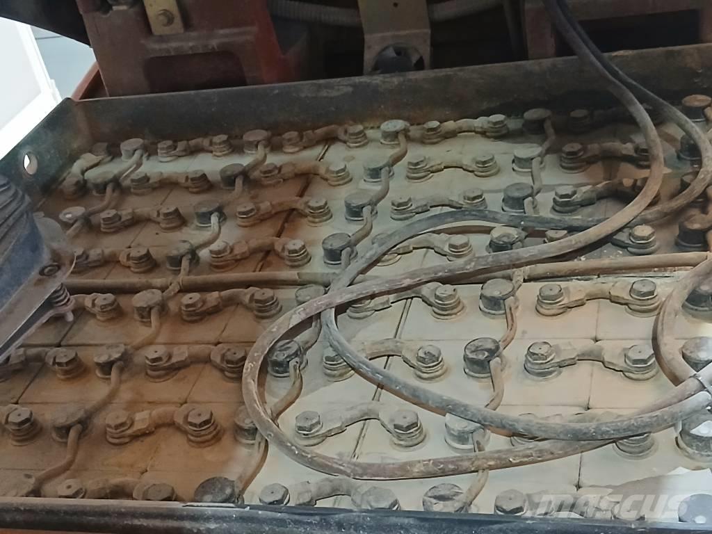 Linde E25/600-336 Electric forklift trucks