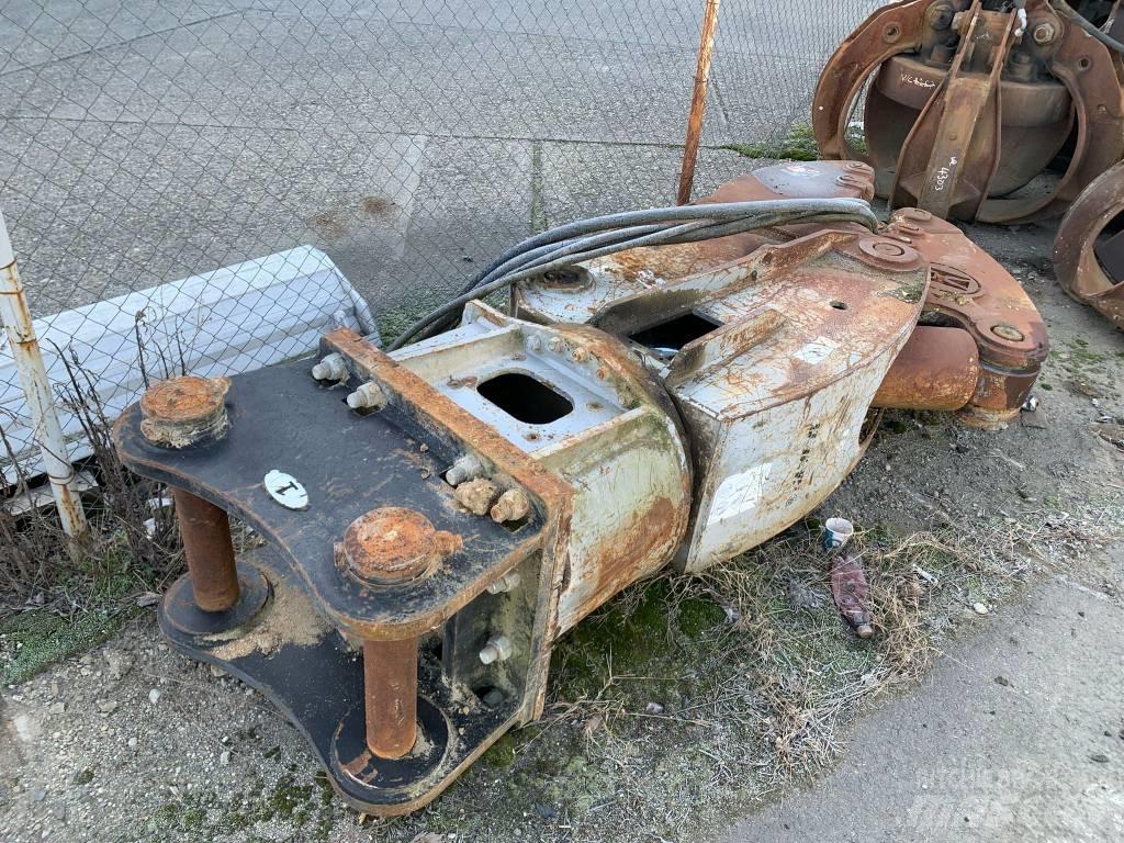 Hammer FR26 Drills