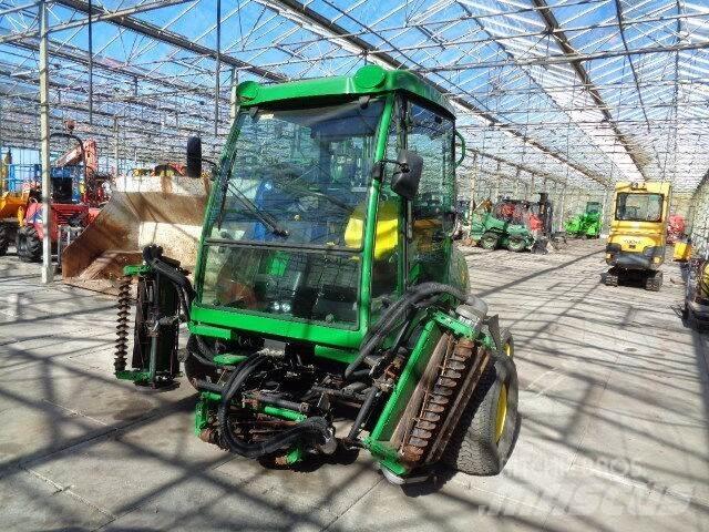 John Deere 3235C Riding mowers