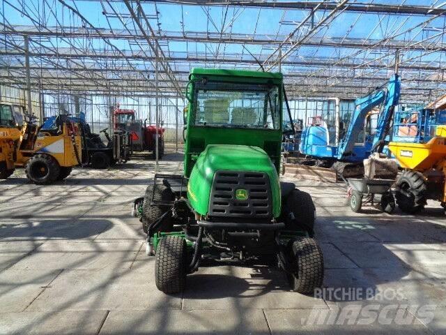 John Deere 3235C Riding mowers
