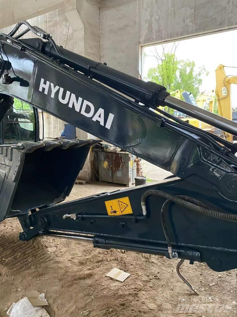 Hyundai 225LC-9 Crawler excavators