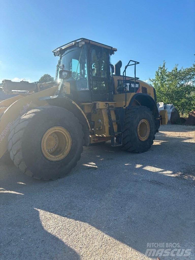 CAT 966m Wheel loaders
