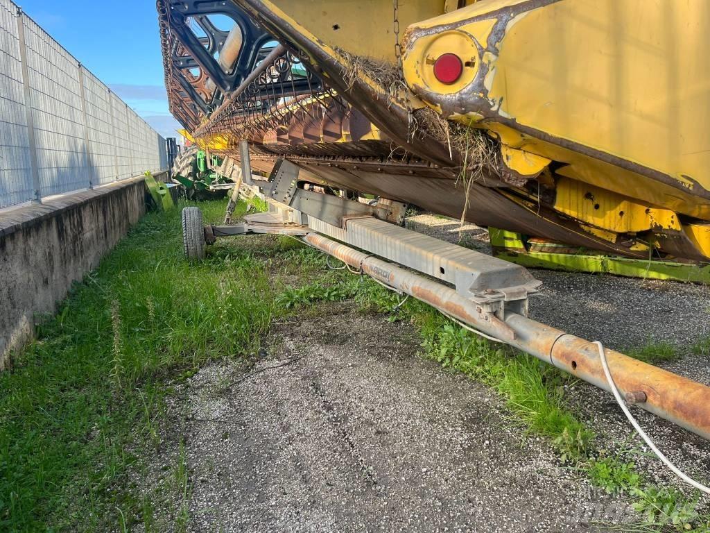 New Holland Tipo 30 Combine harvester heads