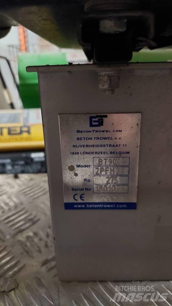 BT BT 900 2PFH24 Concrete polishing machines
