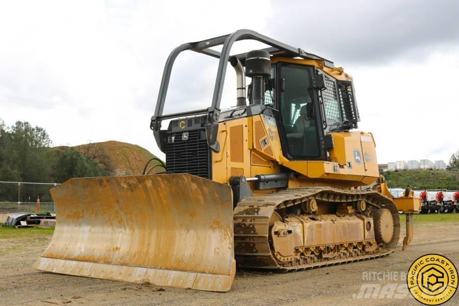 DEERE 750K XLT Crawler dozers
