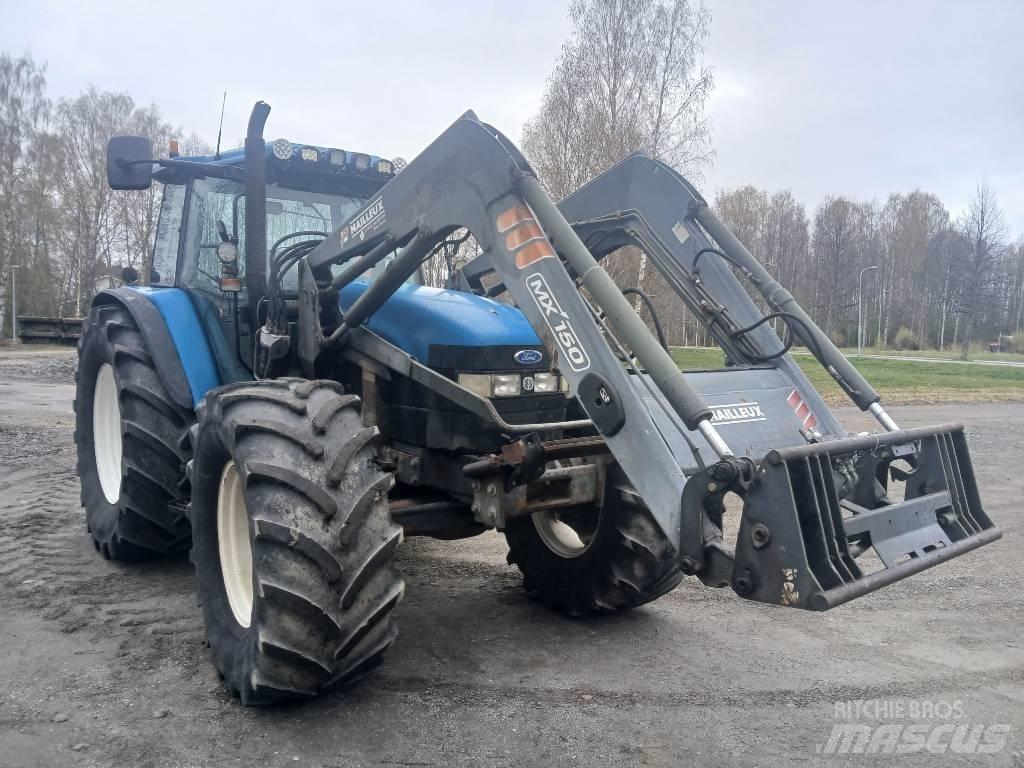 New Holland 8360 RC Tractors