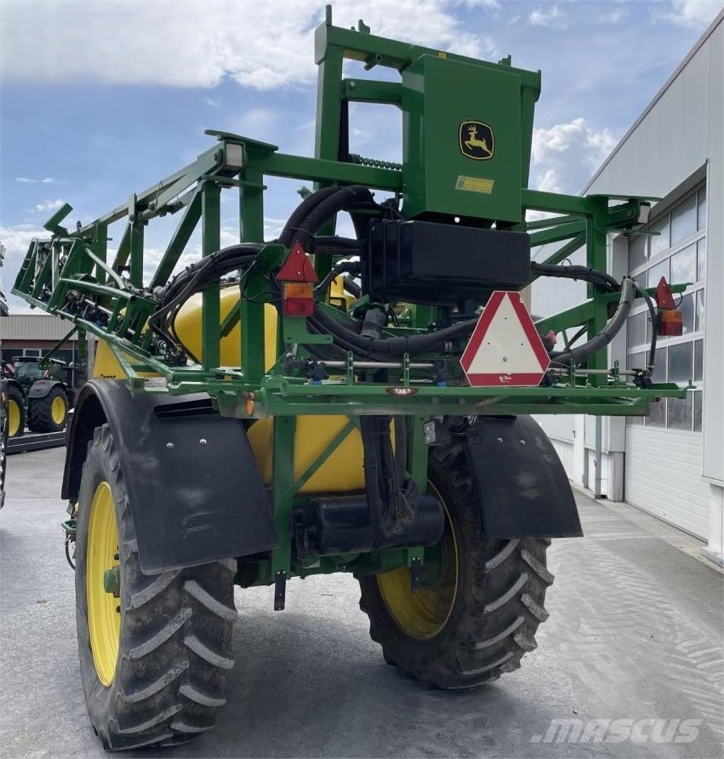 John Deere M 740 i Trailed sprayers