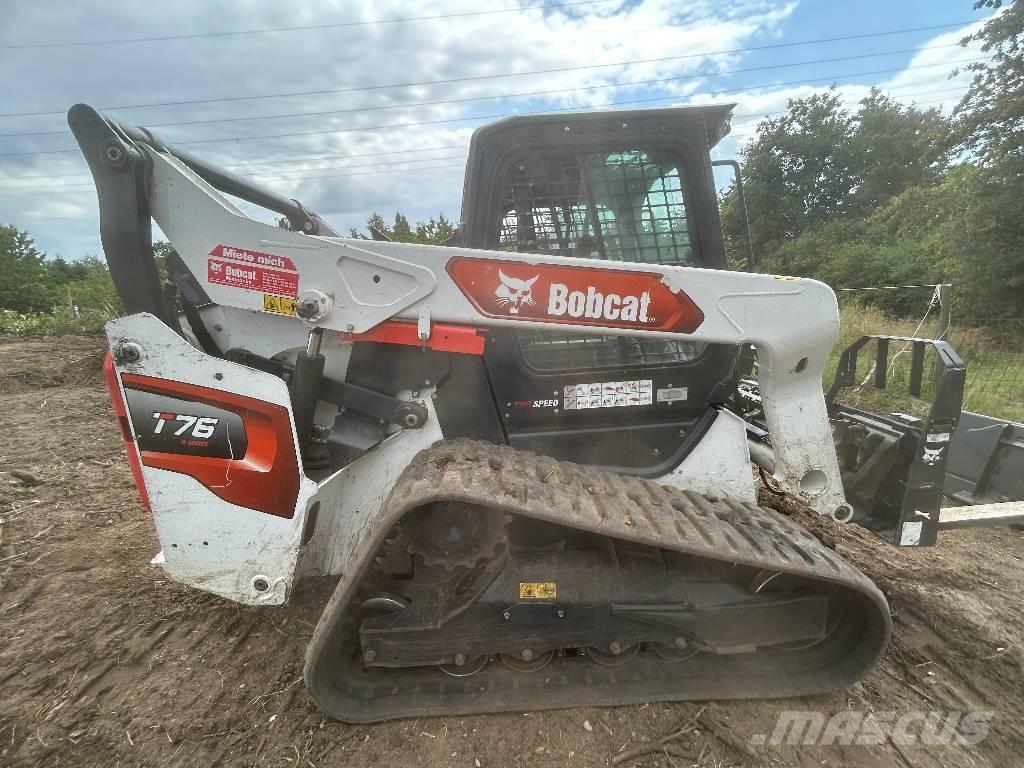 Bobcat T76 Crawler loaders