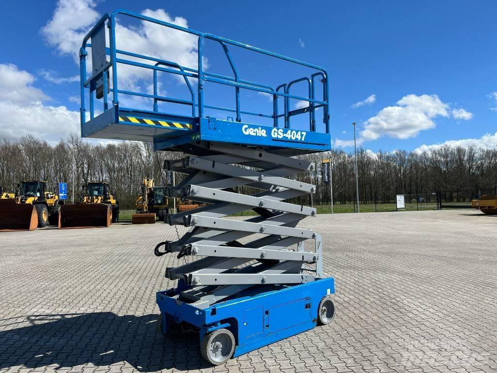 Genie GS 4047 Scissor lifts