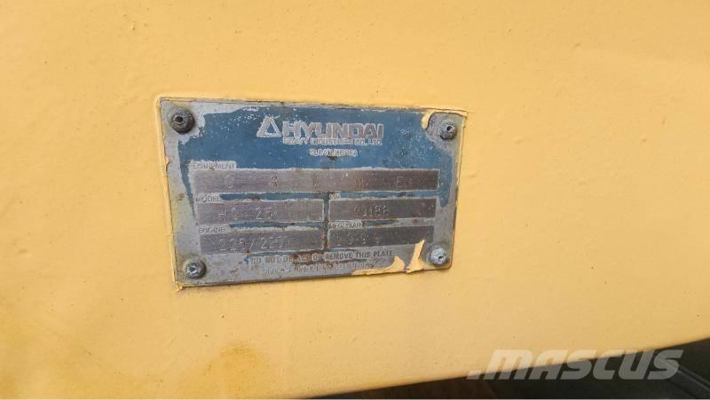 Hyundai HC 25 Track mounted cranes