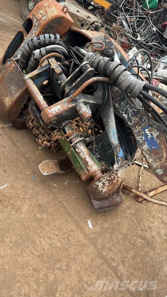 Volvo 34 Harvester heads