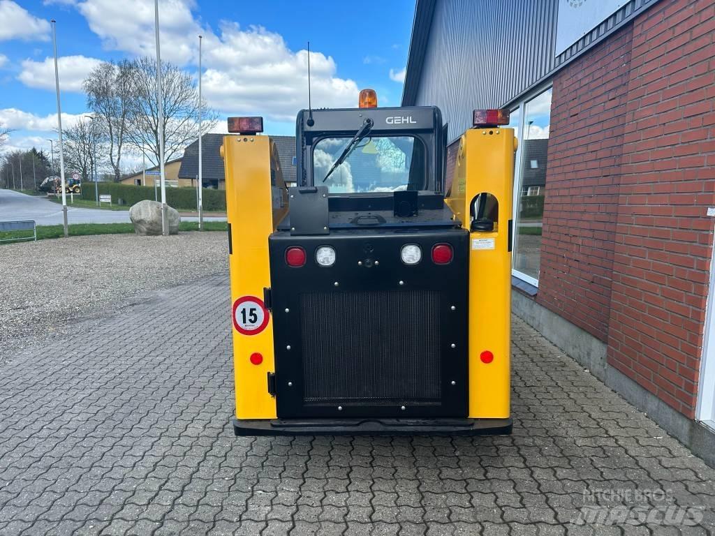 Gehl RT165 Skid steer loaders