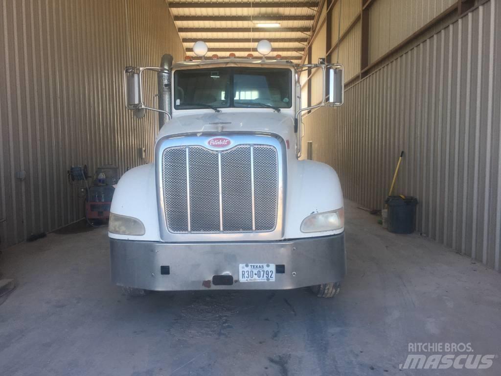 Peterbilt 386 Prime Movers