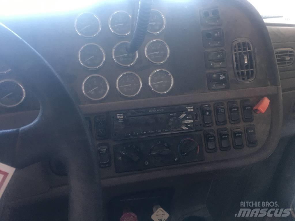 Peterbilt 386 Prime Movers