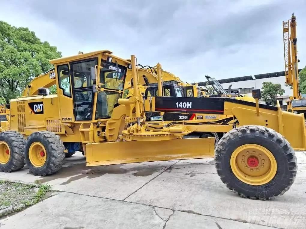 CAT 140H Graders