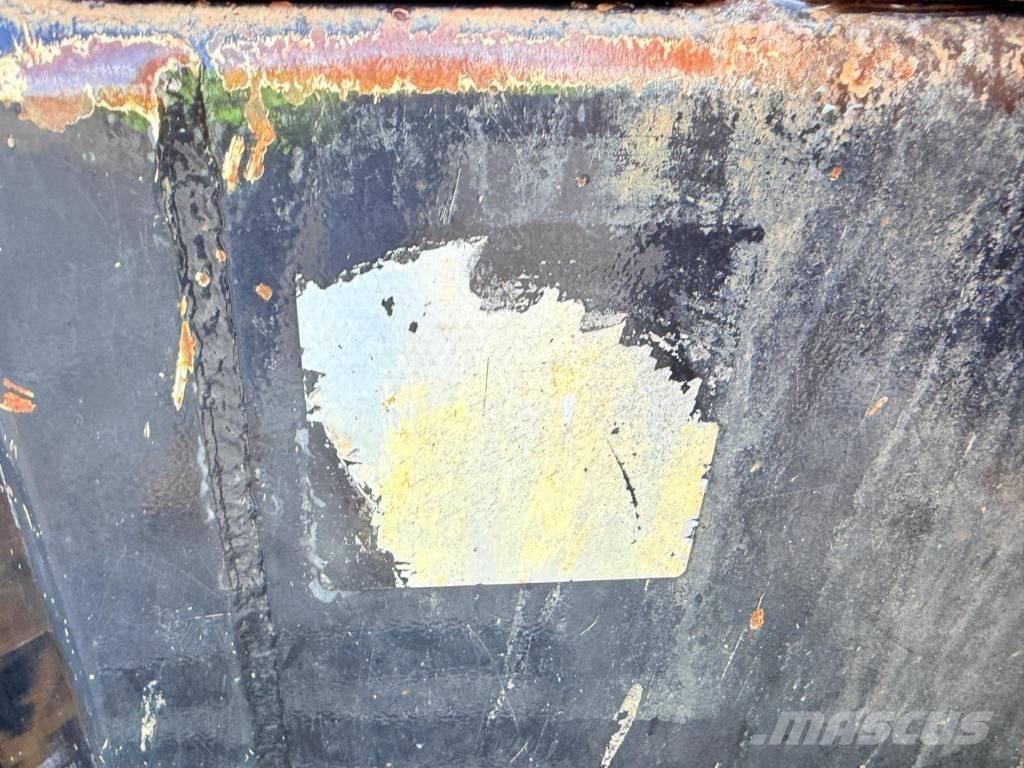 JCB 3 TST Site dumpers