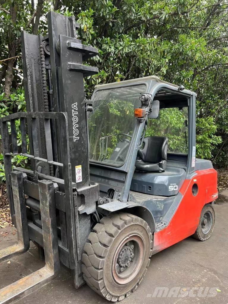 Toyota 8FD50N Electric forklift trucks