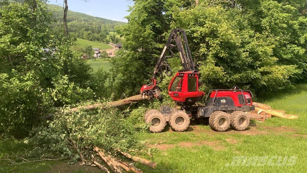 Komatsu 931 XC Harvesters