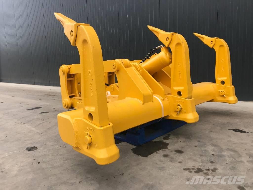 Komatsu D71 Scarifiers