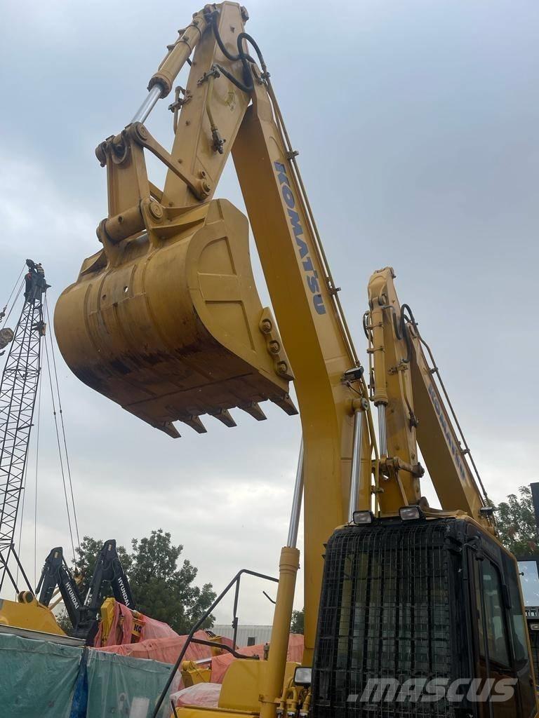 Komatsu PC210-10MO Crawler excavators