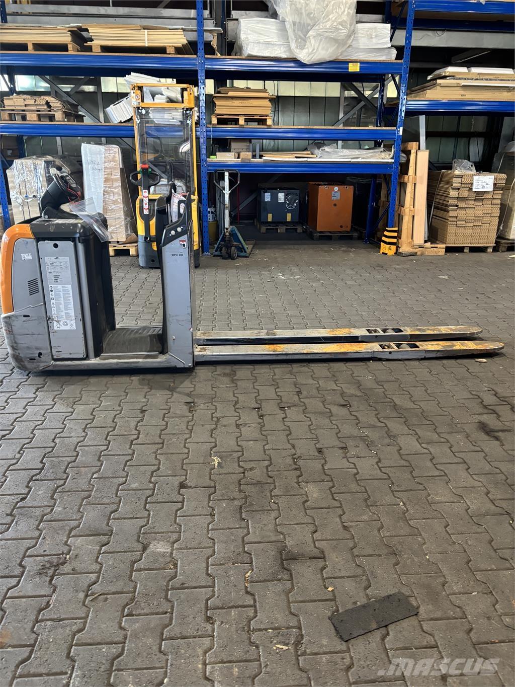 Still OPX 20 Low lift order picker