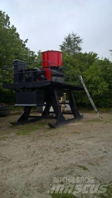 Lokomo G-1810 Crushers