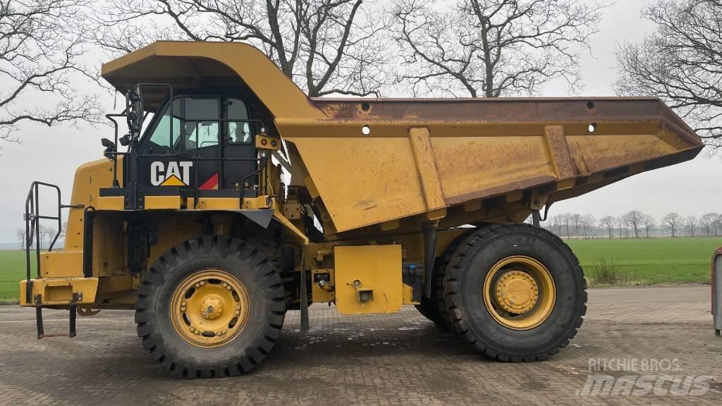 CAT 770 Articulated Haulers