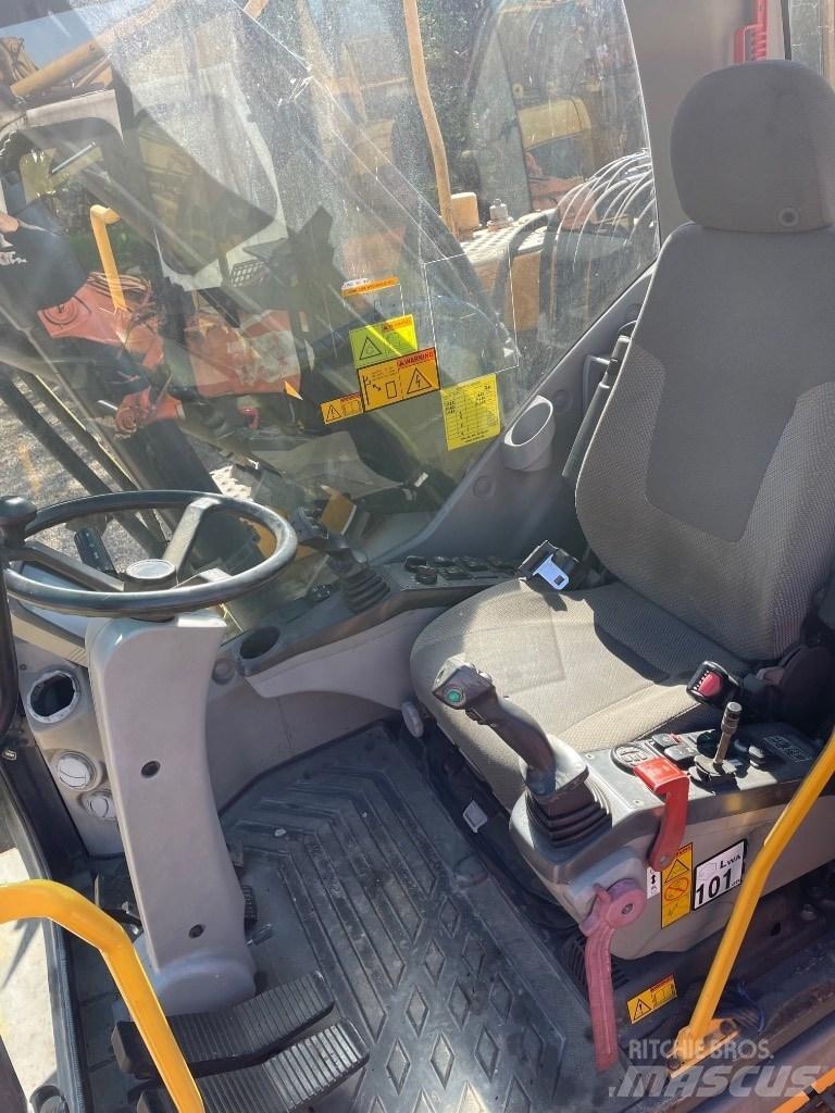Volvo EW160C Wheeled excavators
