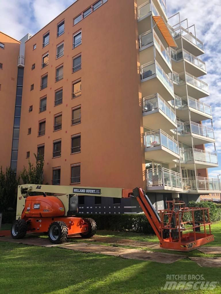 JLG 800 AJ Articulated boom lifts