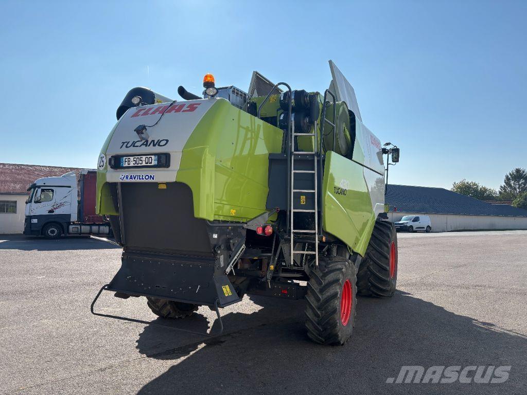 CLAAS TUCANO 430 Combine harvesters