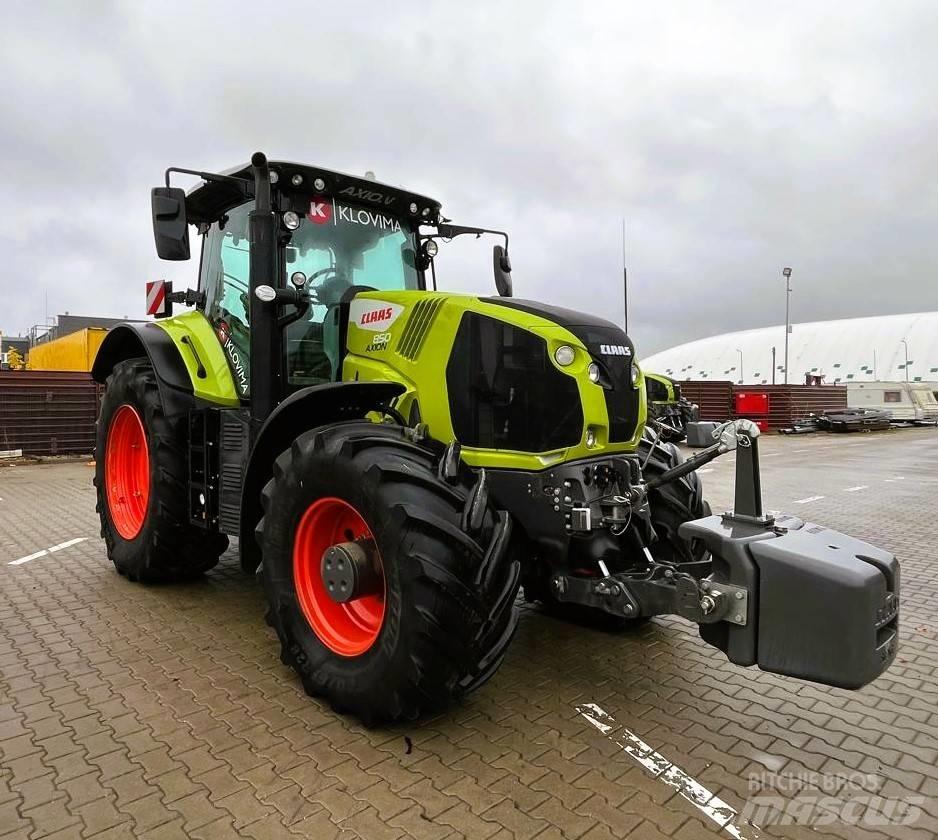 CLAAS Axion 850 Tractors