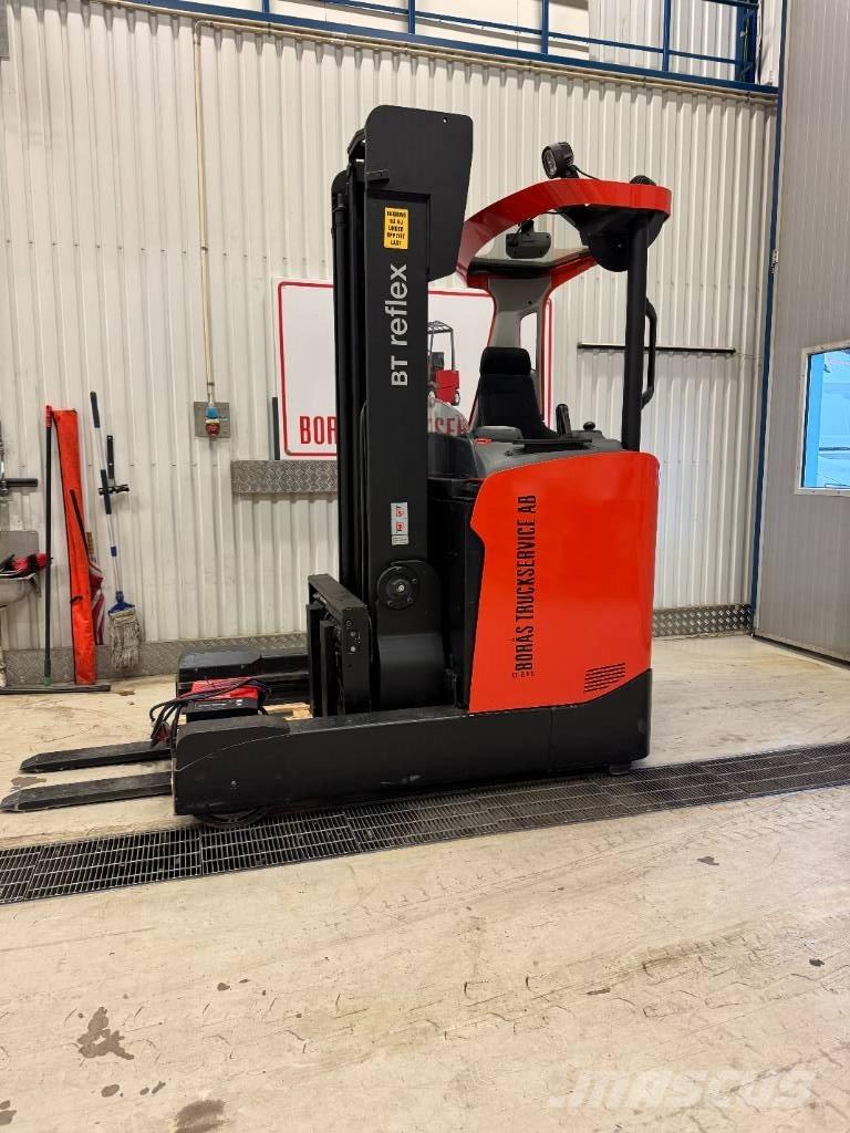 BT truck RRE 200 H Reach truck