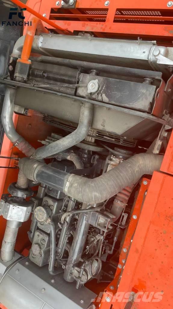 Doosan DX300 Crawler excavators