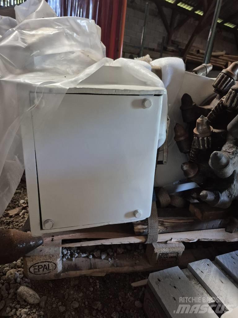  Scheaff WS 120 Other components