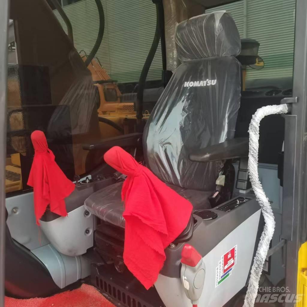Komatsu 220-8 Mini excavators < 7t (Mini diggers)