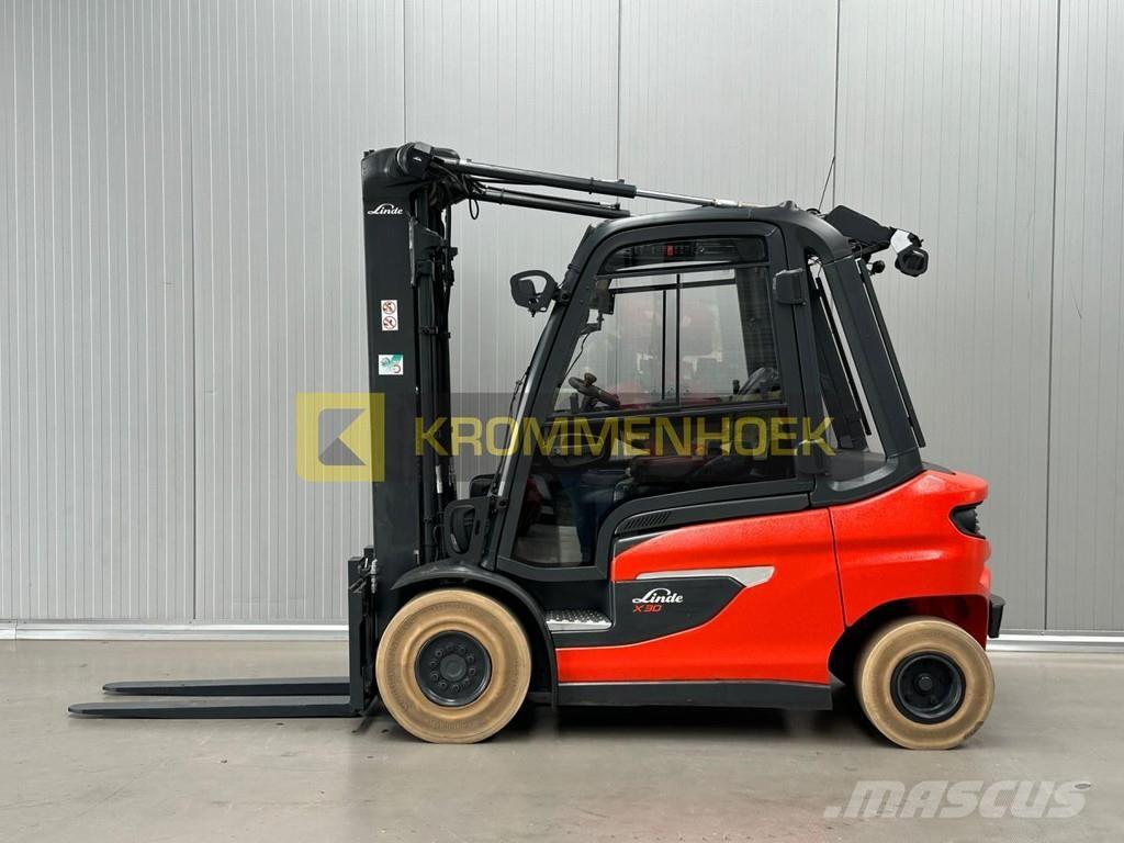 Linde X 30 Electric forklift trucks