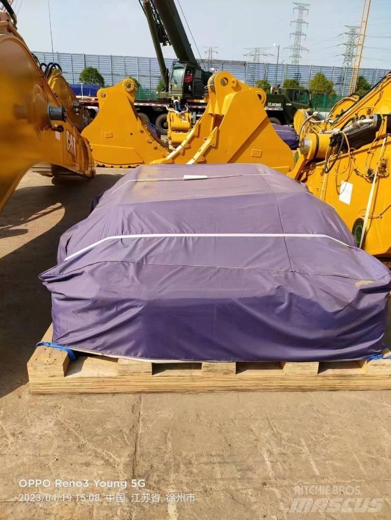 CAT 395 Crawler excavators