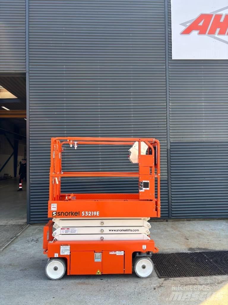 Snorkel S 3219 E Scissor lifts
