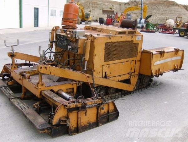 Case F25V Asphalt pavers