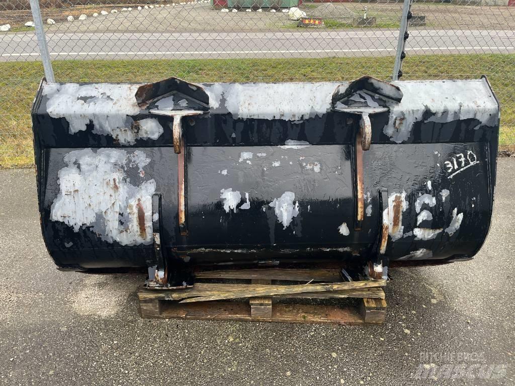  Jordskopa Stora BM Front loader accessories